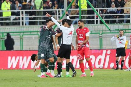 محرومیت سنگین داور بازی پرسپولیس و ذوب آهن