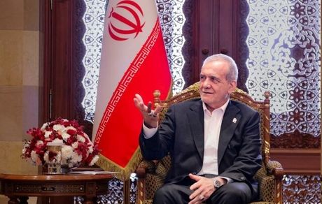 رئیس جمهور: چه تحریم‌ها را بردارند و چه برندارند، ما با همراهی خداوند تغییر ایجاد خواهیم کرد 