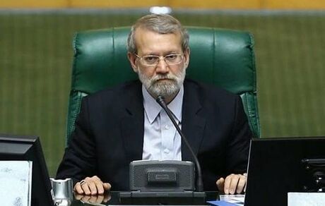 لاریجانی: این چه وضعی است که به نمایندگان اتهامات دروغ می‌زنند