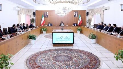 منتظر خارجی‌ها نماندیم و مردم به زودی نتایج غرورآفرین این سرمایه‌گذاری‌ها را مشاهده خواهند کرد