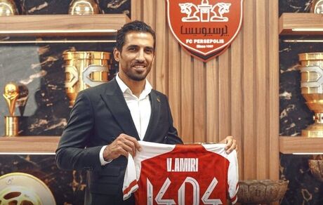 قرارداد وحید امیری با پرسپولیس تمدید شد