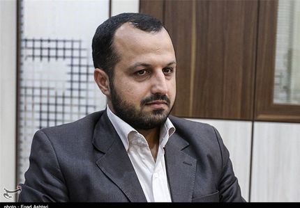 خاندوزی: دولت در حال فروش اموال یا استقراض برای اداره کشور است