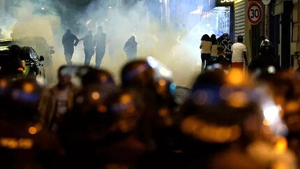 ادامه تظاهرات در فرانسه: چند صد نفر بازداشت شدند و خانه یک شهردار هدف حمله قرار گرفت