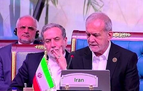 رئیس جمهور: آمادگی ایران برای حمایت از جوانان کارآفرین و اقدامات مشترک با کشورهای دی هشت