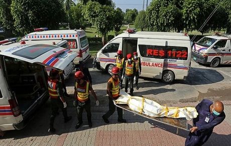 ده‌ها کشته و زخمی در تصادف خونین اتوبوس در پاکستان