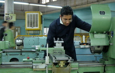 آموزش فنی و حرفه‌ای یک ضرورت و اولویت است