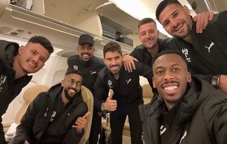 الهلالی‌ها به اصفهان رسیدند