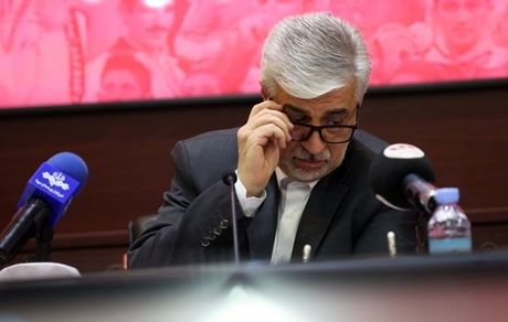 وزیر ورزش پرداخت ۱۵۰ میلیارد تومان از حساب صندوق حمایت به پرسپولیس را قبول نکرد