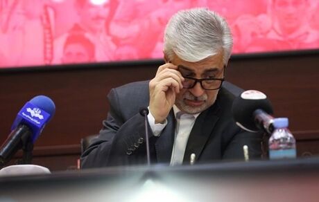وزیر ورزش پرداخت ۱۵۰ میلیارد تومان از حساب صندوق حمایت به پرسپولیس را قبول نکرد