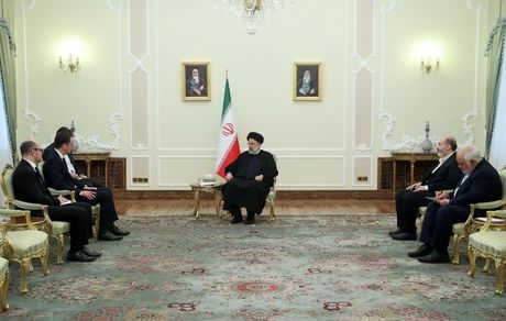 سفیر جدید، حقایق جامعه ایران را به هیئت حاکمه فرانسه برساند