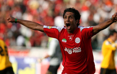 سپهر حیدری: کالدرون با تصمیمات عجیب به پرسپولیس صدمه می‌زند