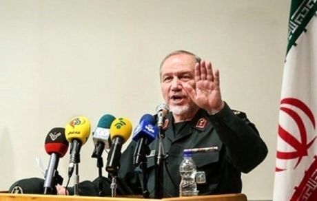 هر غلطی از سوی دشمنان را ۴۸ ساعته با انهدام منابع‌شان در منطقه پاسخ می دهیم