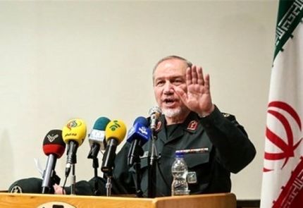 هر غلطی از سوی دشمنان را ۴۸ ساعته با انهدام منابعشان در منطقه پاسخ می دهیم