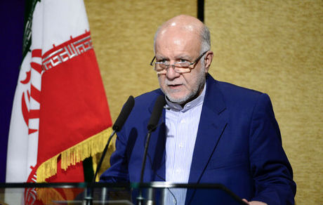 زنگنه:  بانک ملت در موفقیت‌های وزارت نفت بسیار موثر بوده است