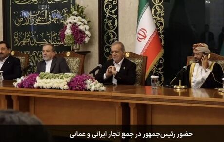 رئیس جمهور در جمع فعالان اقتصادی: توافقات خوبی بین ایران و عمان صورت گرفت