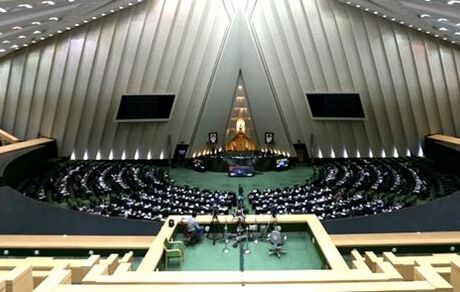 مجلس با اولویت بومی‌گزینی در استخدام‌ها موافقت کرد