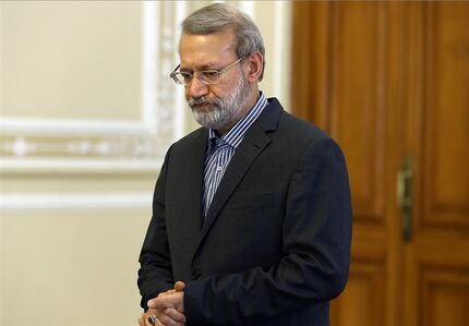 لاریجانی: دولت و مجلس تلاش کنند فشارهای اقتصادی بر مردم کشور کم اثرتر شود 