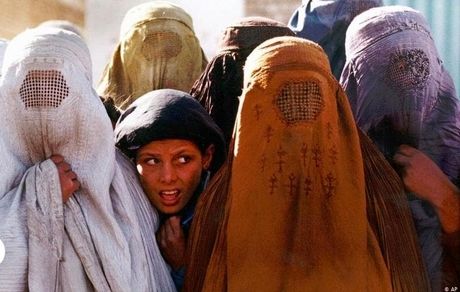 وعده طالبان برای بازگشایی مدارس دخترانه افغانستان