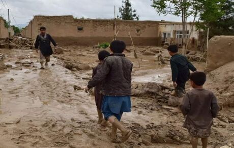 سیل افغانستان، جان ۵۱ کودک را گرفت