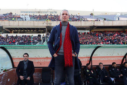 تذکر ویژه گل محمدی به بازیکنان پرسپولیس در رختکن