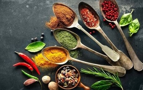 ۷ ادویه لاغر کننده که شما را در رژیم‌های غذایی کمک می‌کند