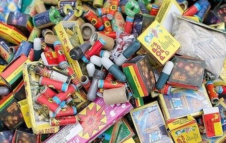 کشف هزاران عدد موادمحترقه خطرناک در بندرانزلی