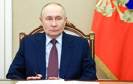 پوتین، انتخاب رهبر جدید جمهوری اسلامی ایران را تبریک گفت