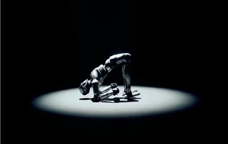 ربات انسان‌نمای چینی در راه فضا