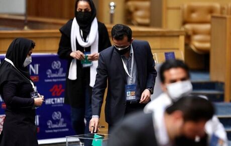 بنیادی‌فر: داوران ما باید سریع‌تر مدرک استفاده از VAR را بگیرند