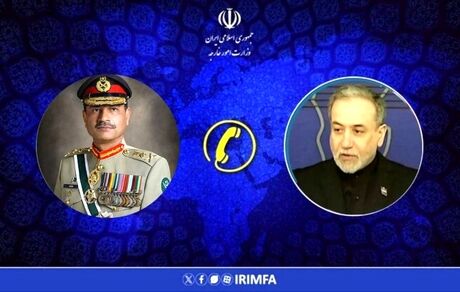 عراقچی با فرمانده ارتش پاکستان گفت و گو کرد