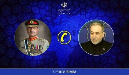 عراقچی با فرمانده ارتش پاکستان گفت و گو کرد