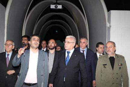 بازدید رئیس مجلس ملی الجزایر از موزه ملی انقلاب اسلامی و دفاع مقدس