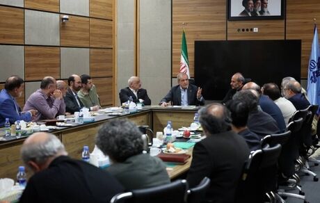 رئیس جمهور: موضع ما هم نظر با مقام معظم رهبری است / تفرقه انداختن، آب ریختن در آسیاب دشمن است