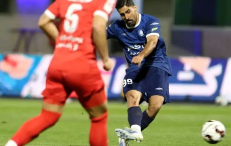 پرسپولیس با شکست سنگین مقابل گل گهر وارد بحران شد