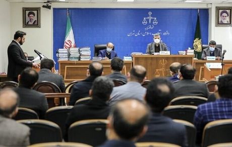 نهمین جلسه دادگاه شرکت کروز؛ بیش از هزار سکه رشوه تا حمل ارز قاچاق با چمدان