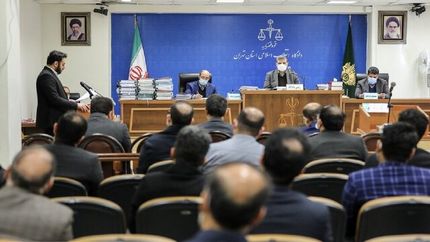 نهمین جلسه دادگاه شرکت کروز؛ بیش از هزار سکه رشوه تا حمل ارز قاچاق با چمدان
