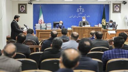 نهمین جلسه دادگاه شرکت کروز؛ بیش از هزار سکه رشوه تا حمل ارز قاچاق با چمدان