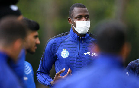 شیخ دیاباته: نگران نباشید، برای استقلال بازی می کنم