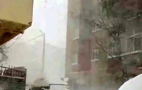 بارش برف سنگین در استانبول / پروازها در این شهر لغو شد +ویدئو