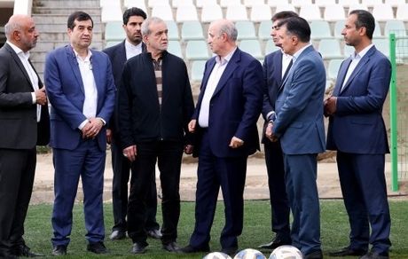 بازدید رئیس جمهور از مرکز ملی فوتبال
