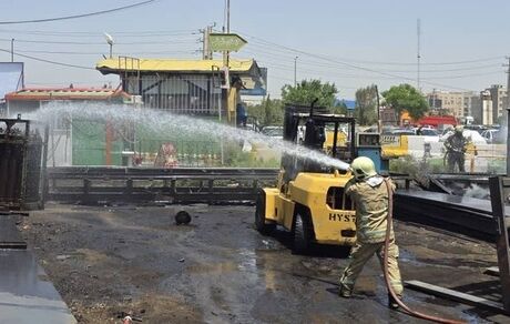سه مصدوم در آتش سوزی بازار آهن تهران