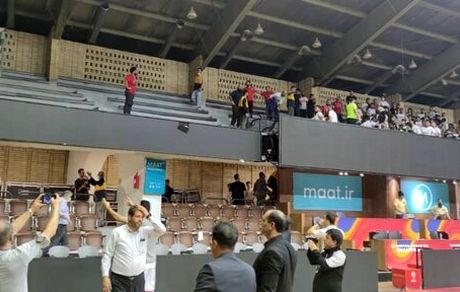 فینال لیگ برتر بسکتبال: ذوب‌آهن برد و امیدوار شد / بازیکنان درگیر شدند / همه چی مساوی شد