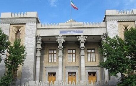 بیانیه ۴۱ دیپلمات‌ پیشین درباره دولت جدید آمریکا