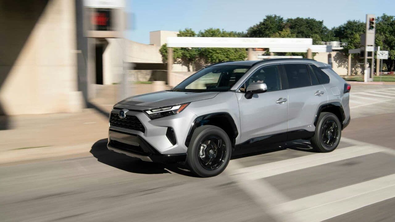 تویوتا راوفور، ۲۵ ساله شد