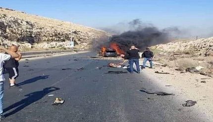 حمله هوایی به یک خودرو در جاده فرودگاه دمشق