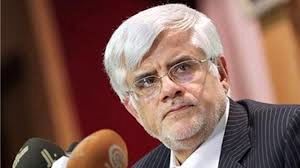 عارف: تا زمانی که ویروس کرونا کنترل نشود از لغو تعطیلی مدارس و دانشگاه‌ها بپرهیزید