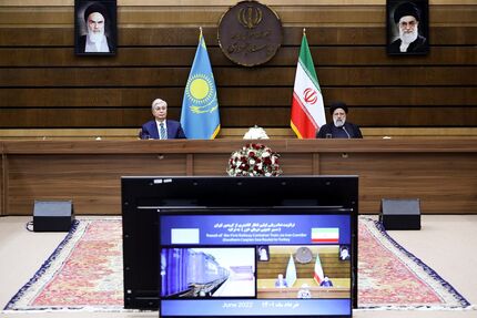 اولویت سیاست خارجی ایران، نقش‌آفرینی موثر در افزایش همگرایی منطقه‌ای از طریق گسترش تجارت است