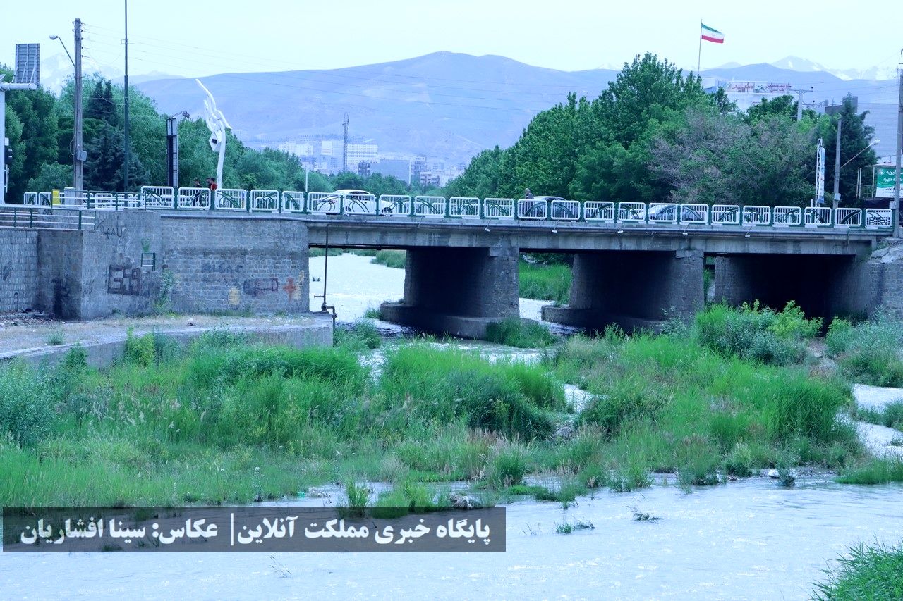 رودخانه‌ای به حال خود رهاشده در میان ارومیه