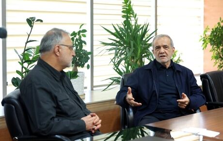 تاکید رئیس جمهور بر استفاده حداکثری از شبکه‌های مردمی در شرایط بحران در گفت و گو با شهردار تهران
