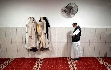 فرانسه، نمازخواندن در دانشگاه‌ها را ممنوع می‌کند!